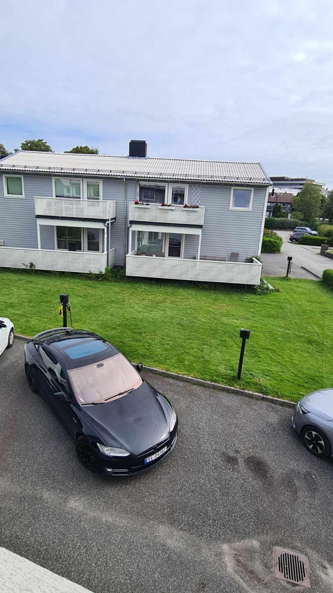 Leilighet Modern One-bedroom With Balcony *